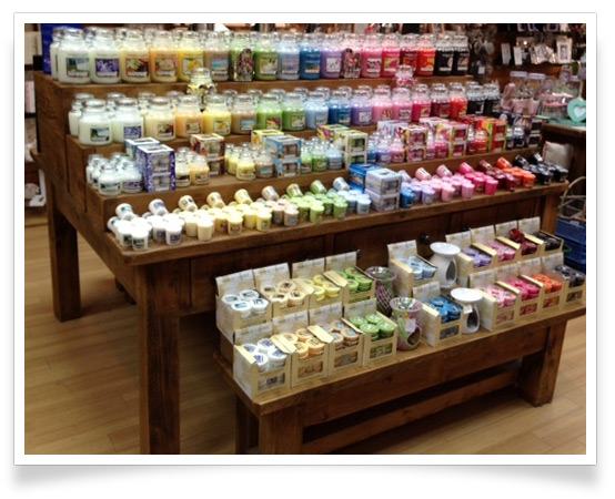 Yankee Candle Temptation Disaply