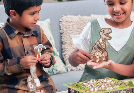 Engaging toys and gifts for children aged 6 to 8, including games and puzzles